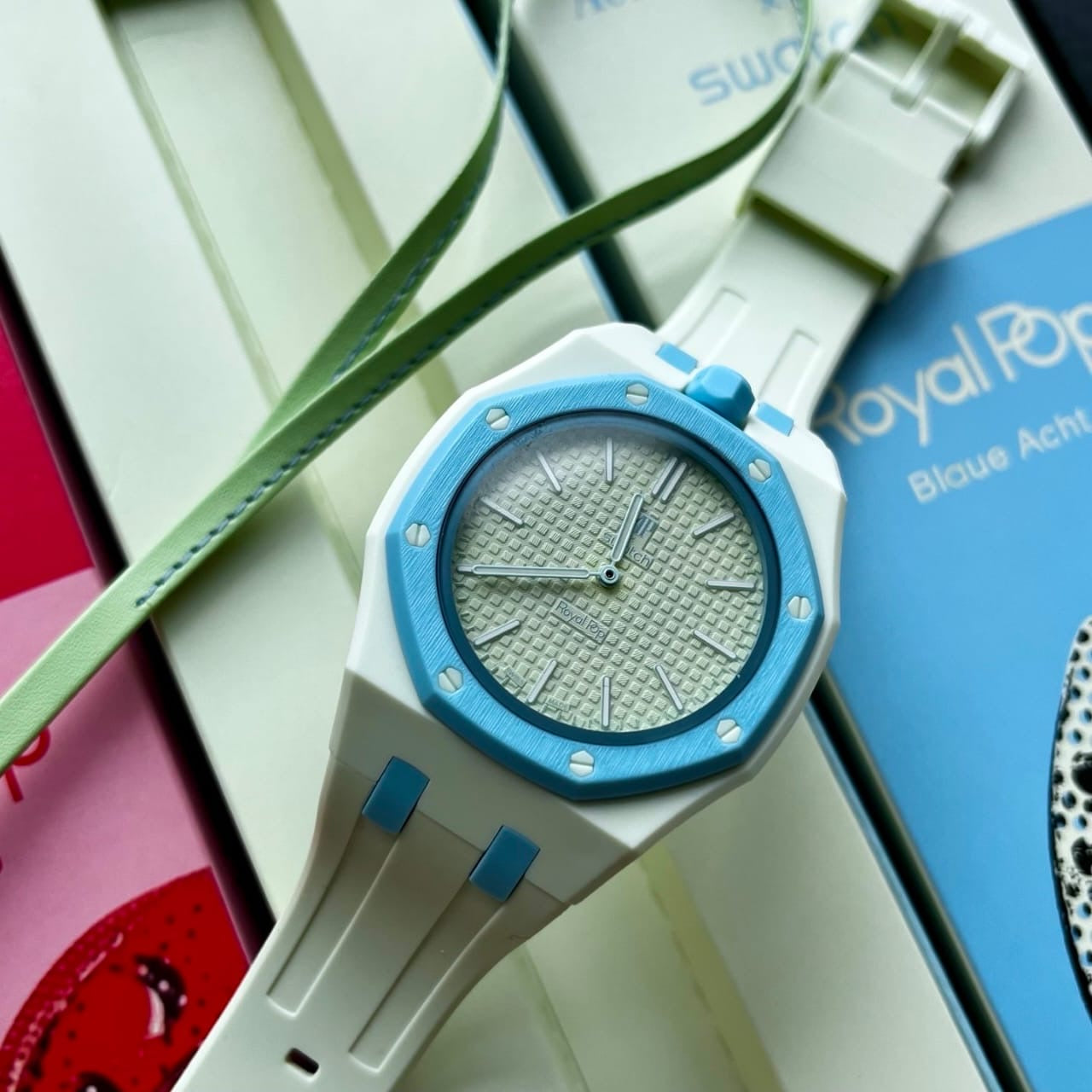 Swatch AP Royal Pop Blaue acht