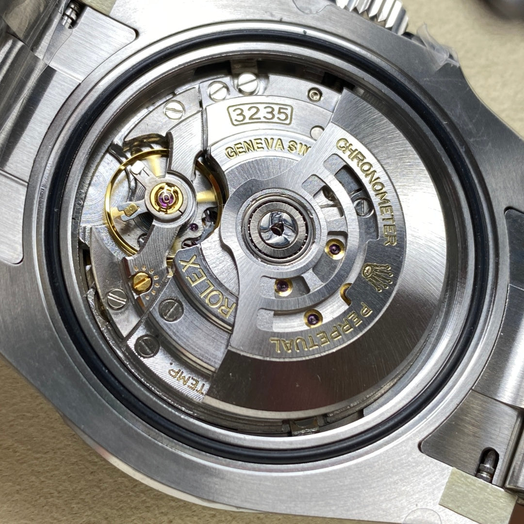 Rolex "Submariner" Black Dial Date